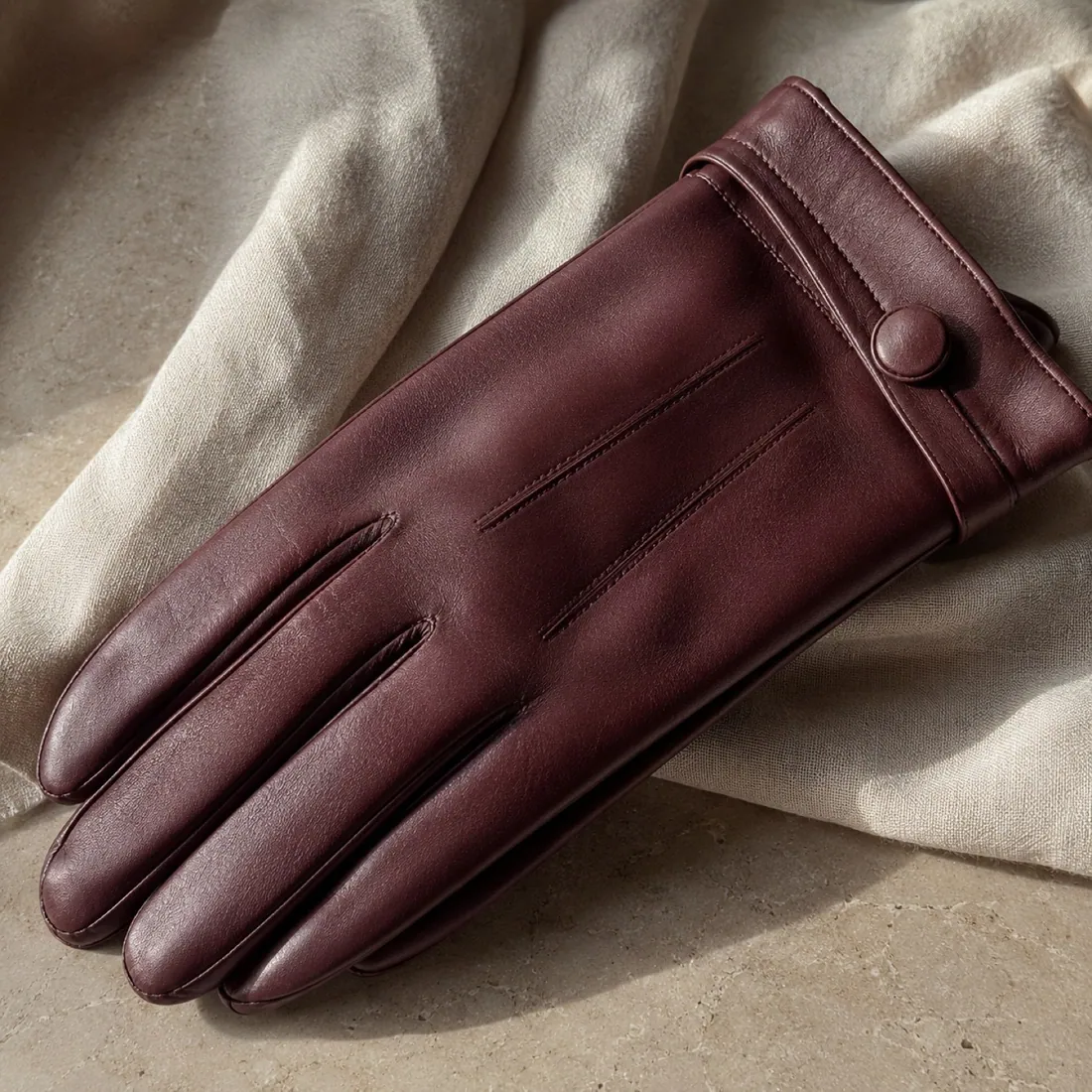 Livia soft jersey glove in oxblood