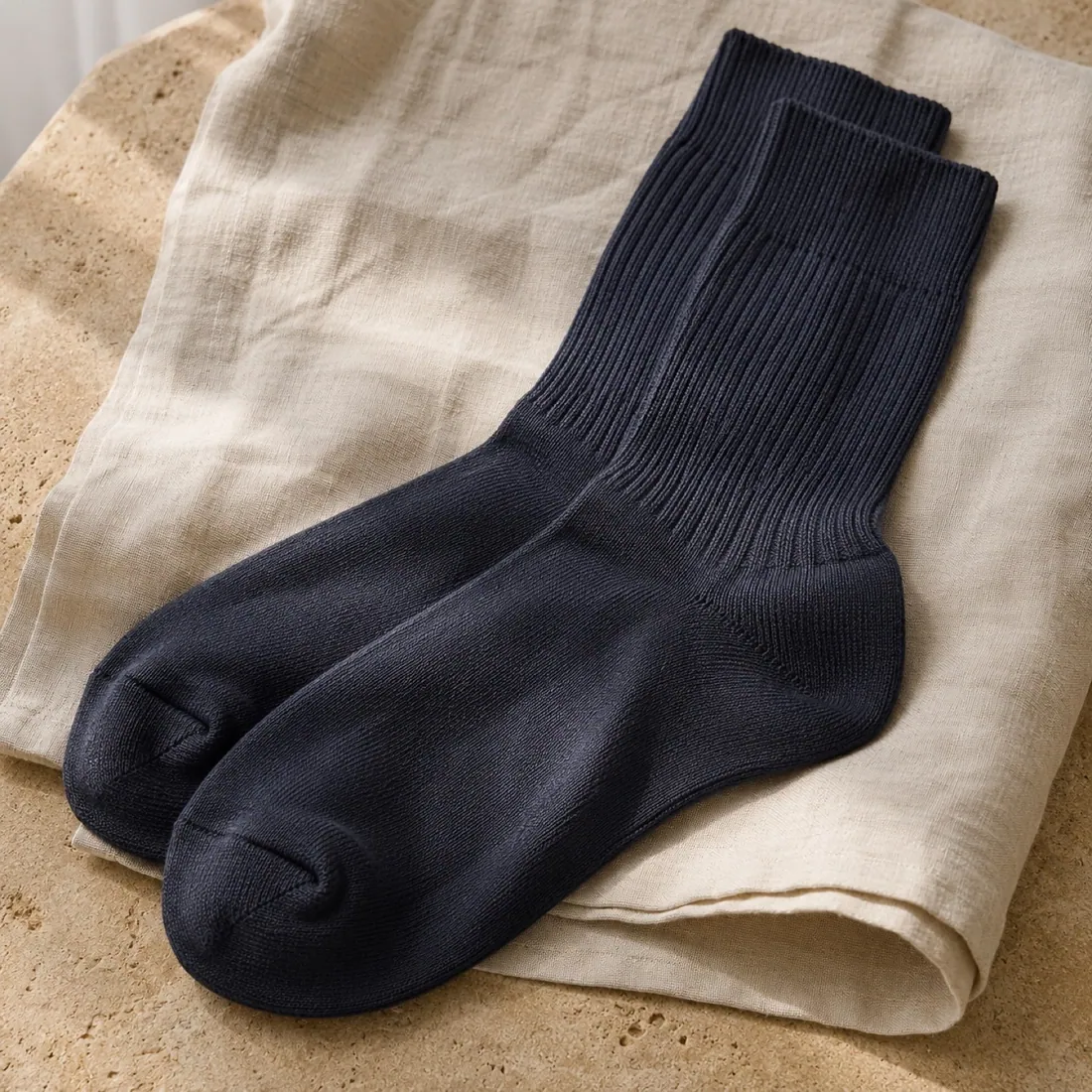 Noemi sheer stripe sock in smoked navy